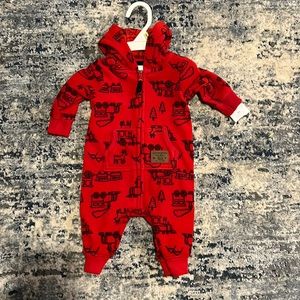 NWT Carters coverall 3 mos